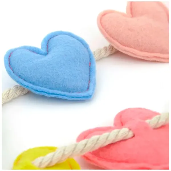 Felt Heart Garland - Image 3