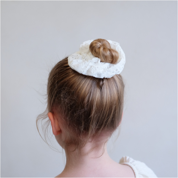 Giant Broderie Anglaise Scrunchie - Image 2