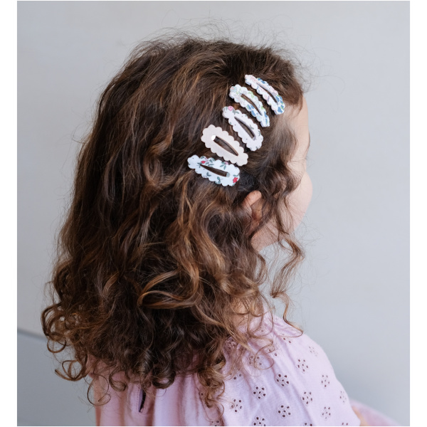 Scalloped floral mini clic clacs - Image 2